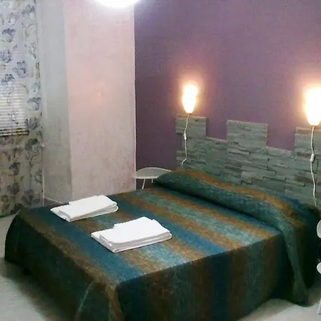 Gigi Guest house 2*