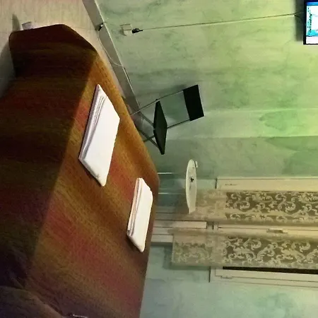Gigi Guest house 2*